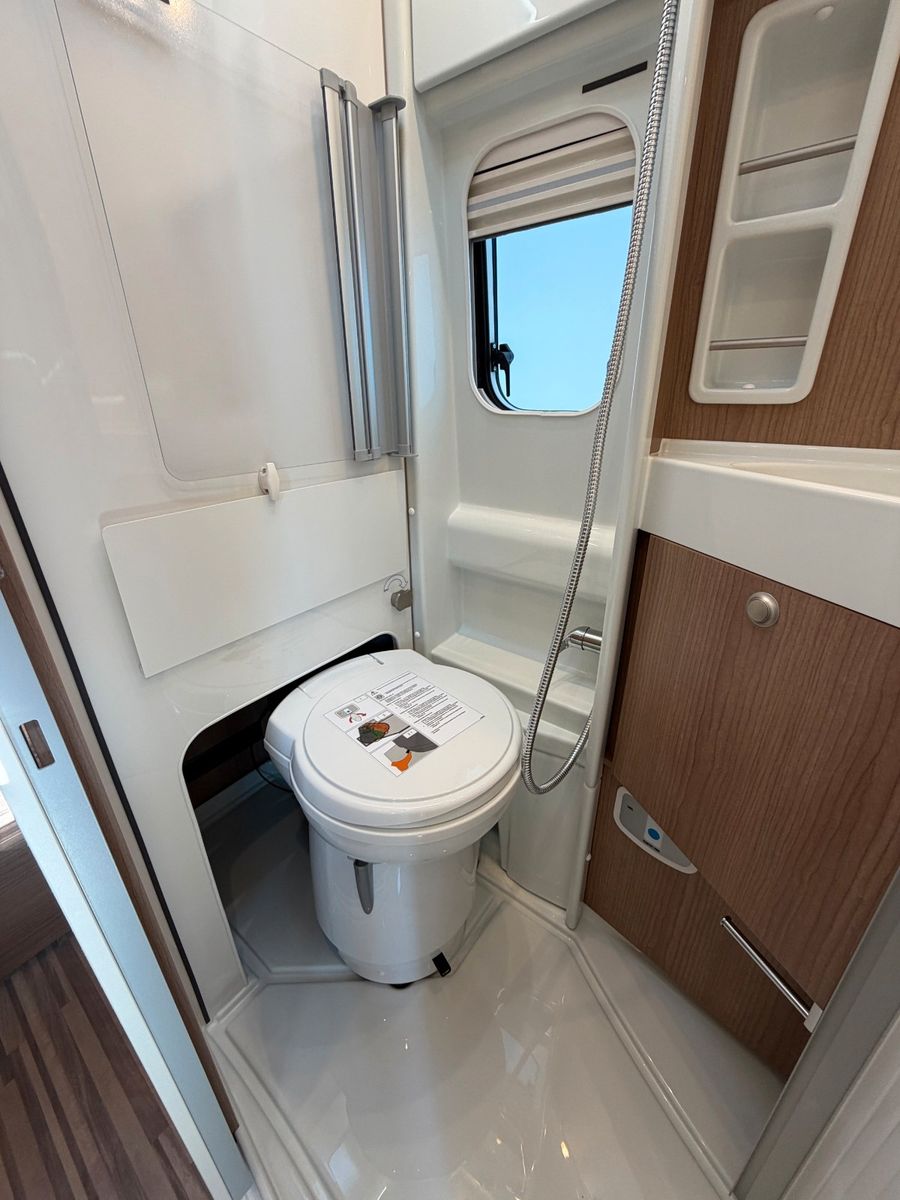 Fahrzeugabbildung Malibu Van Diversity Coupe 640 LE K Lucca MJ26