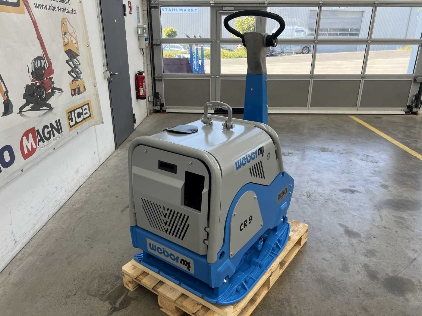 Fahrzeugabbildung Weber Weber CR 9 WSA Hatz-Diesel / 743 kg Rüttelplatte