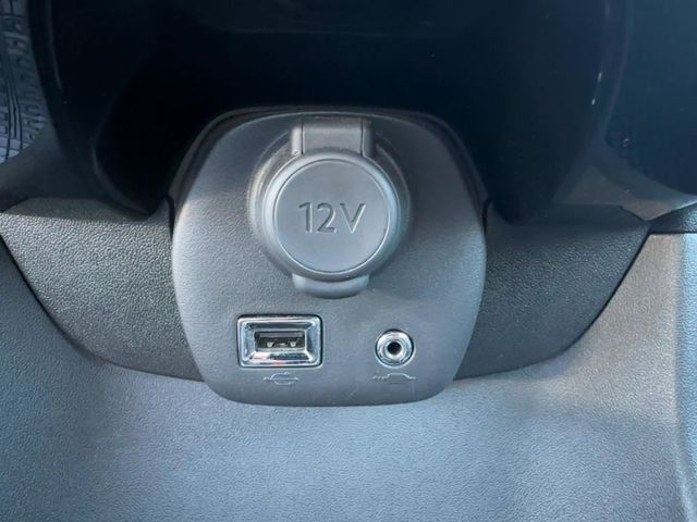 Foto Nummer 20: PEUGEOT 108