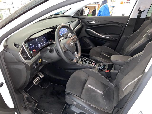 Grandland GSe 4x4 Plug-In-Hybrid Automatik