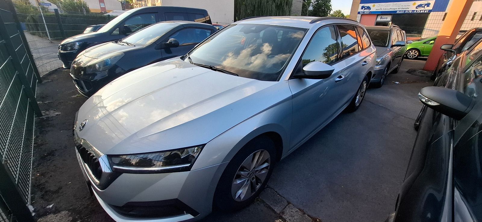 Skoda Octavia - 1
