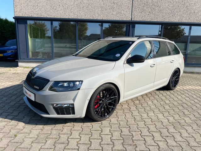 Skoda Octavia 2.0 TSI RS  LEDER XENON NAVI SP. AUSPUFF