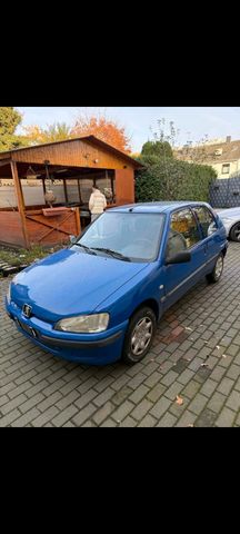 Peugeot 106