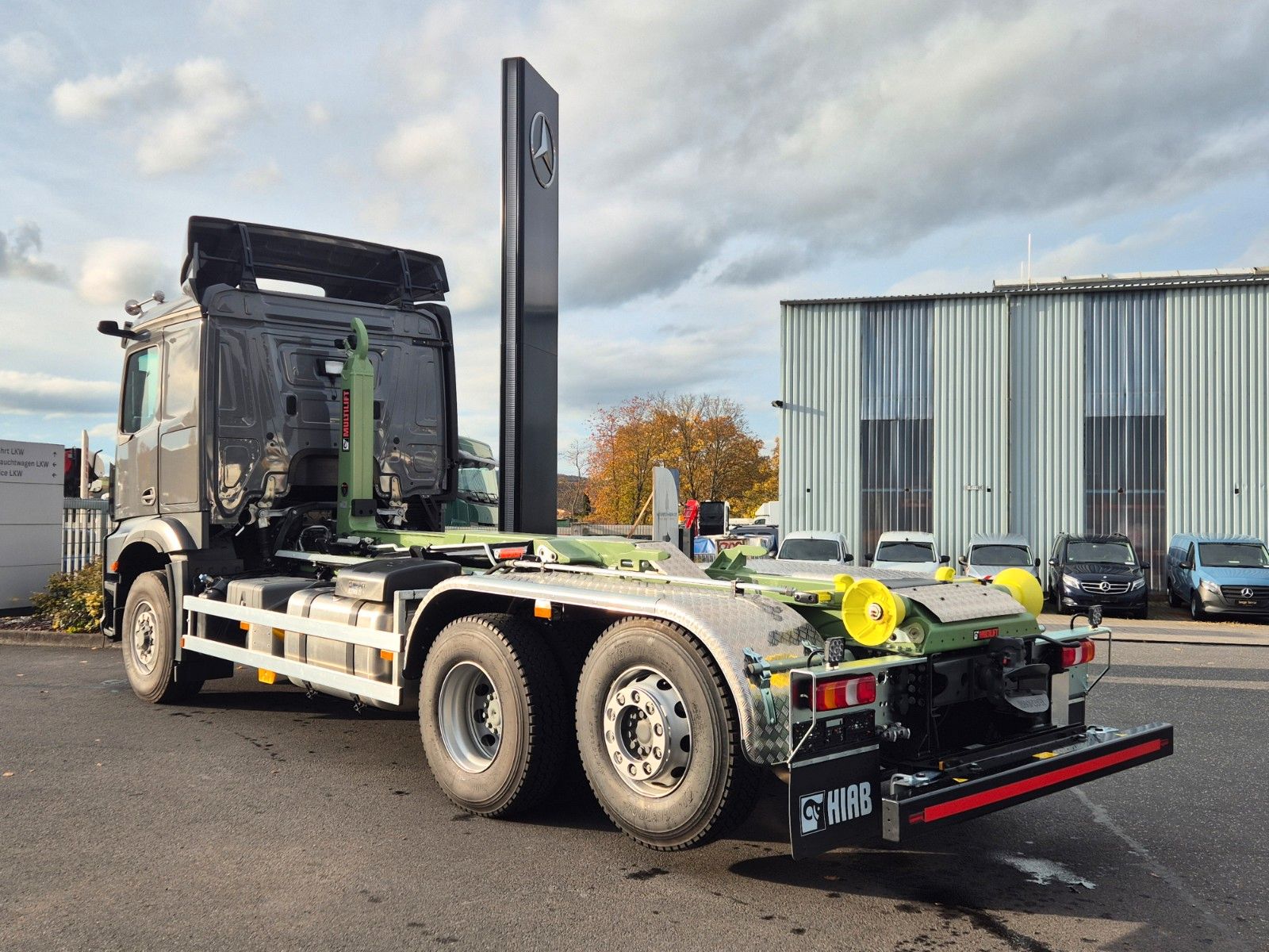 Fahrzeugabbildung Mercedes-Benz Arocs 2551 L 6x2/4-4 HAD HIAB ULT21S56 AHK