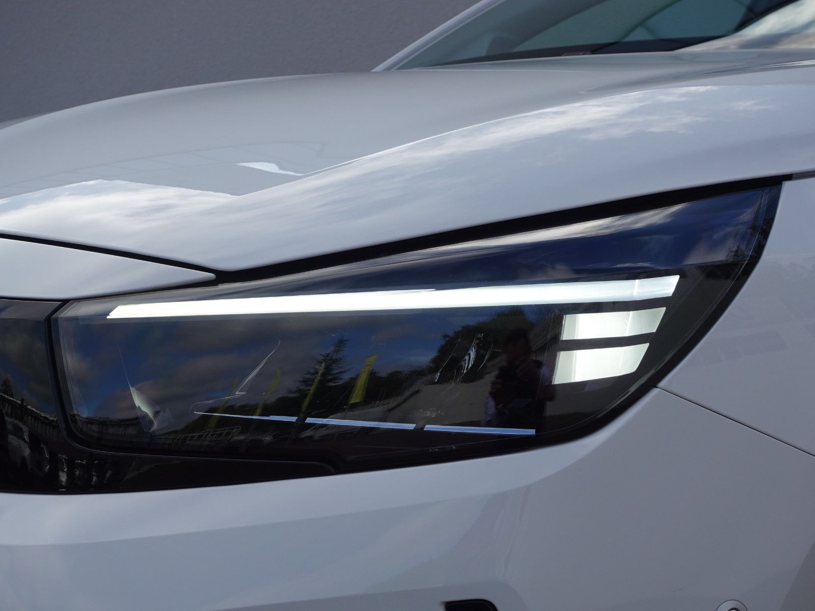 Fahrzeugabbildung Opel Corsa 1.2,Kamera,Sitz+Lenkradhzg,Allwetter,LED