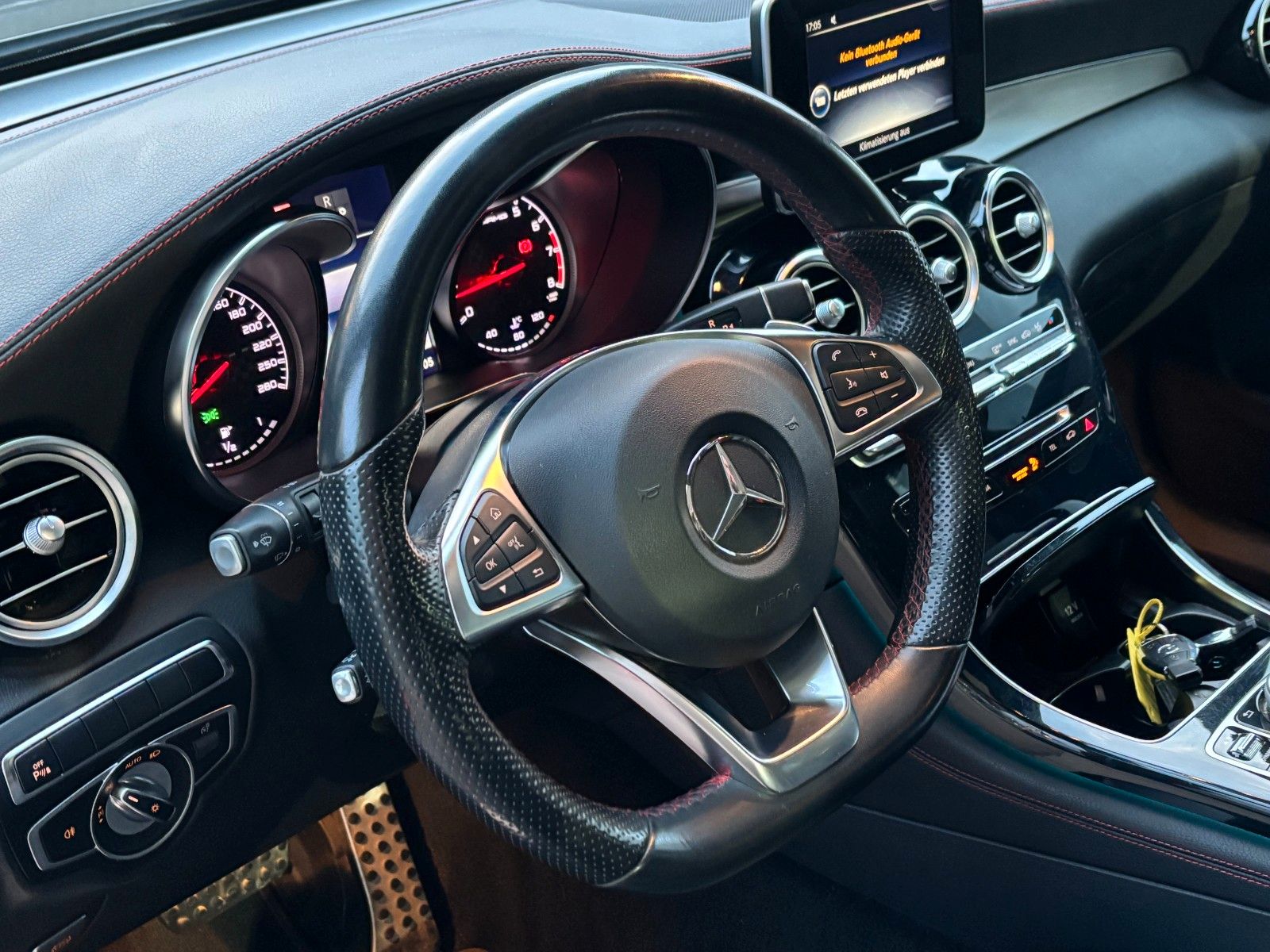 Fahrzeugabbildung Mercedes-Benz GLC 43 AMG *Pano*Burmester*Memory*Kamera*AHK