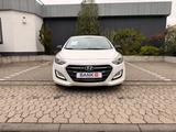 Hyundai i30 blue Classic * 1 Hand * - Hyundai i30 Classic mit Diesel-Antrieb