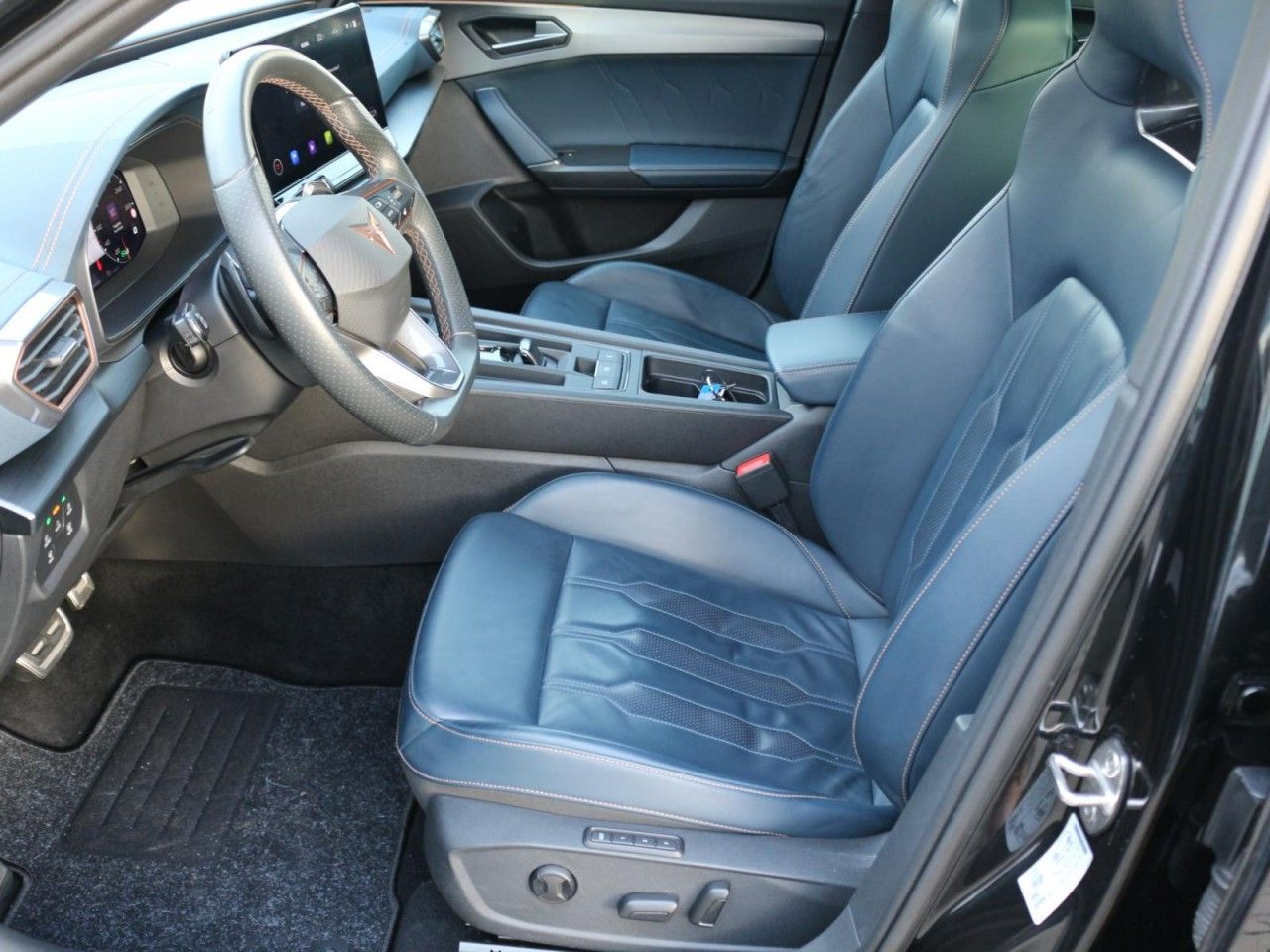 Fahrzeugabbildung CUPRA Leon VZ 2.0 TSI DSG