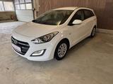 Hyundai i30 cw blue Classic*1 Hand*Klima*Pdc*Led* - Hyundai i30 Classic mit Benzin-Antrieb