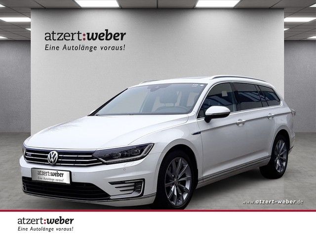 Volkswagen Passat Variant GTE Pano AHK HeadUp StdHz Kamera