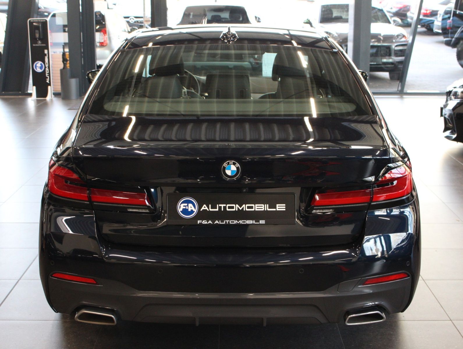 Fahrzeugabbildung BMW 545e xDrive M-Sport*Hud*GSD*360° Kamera