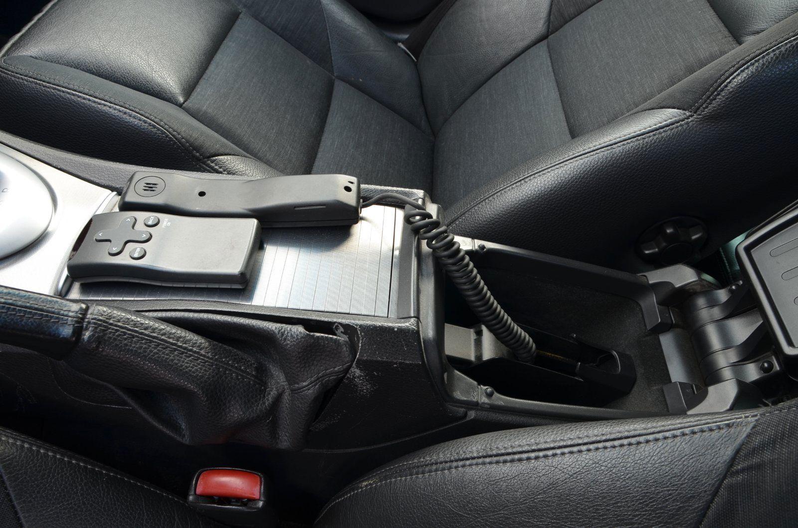 Volvo V70 2004 — photo 12