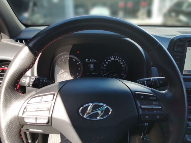 Fahrzeugabbildung Hyundai KONA Style 4WD 1.6 T-GDI Navi AHK Teilleder SHZ