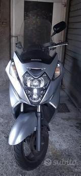 Honda Silver Wing 400 Argento - HONDA ROLLER 400