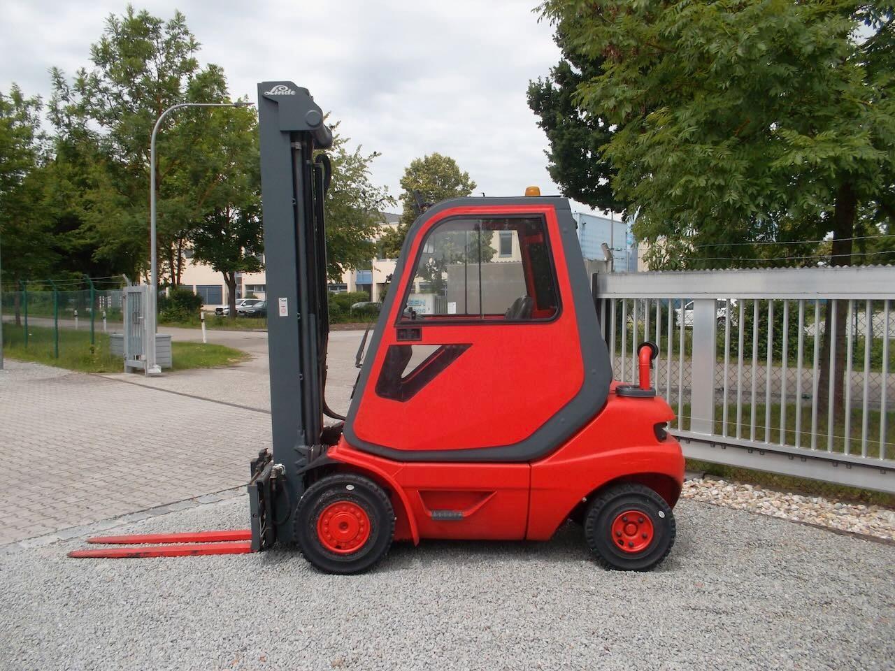 Linde H20D-03+Triplex + Top Ausstattung