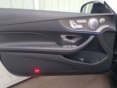 Fahrzeugabbildung Mercedes-Benz E 400d Coupe 4Matic AMG-Line Navi LED RFK ACC