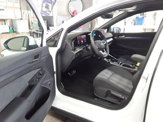 Volkswagen Golf - Bild 2