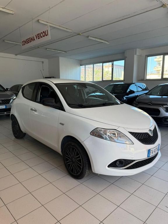 Image of Lancia Ypsilon