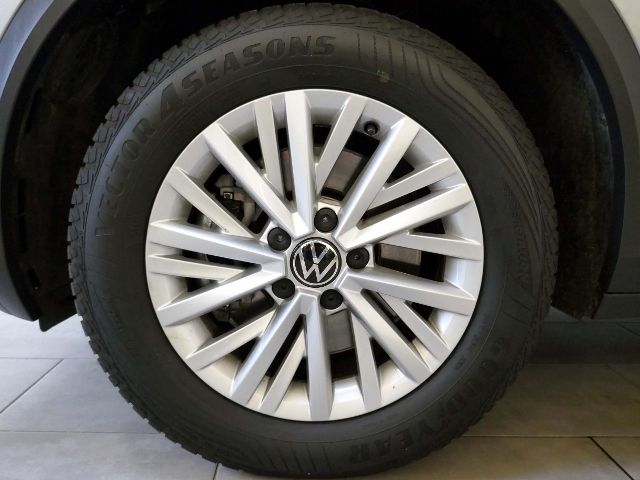 Fahrzeugabbildung Volkswagen T-Roc  Life 2.0 TDI | DSG LED DAB+