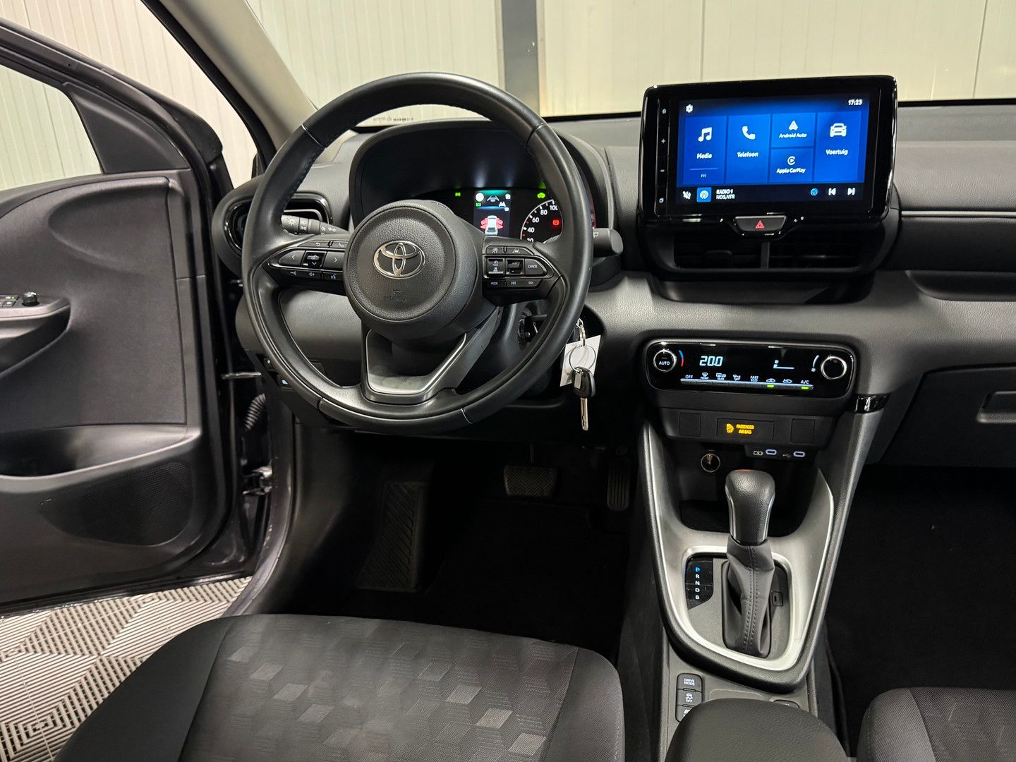 Toyota Yaris 1.5 Hybrid 115 | Active 5-türig | Airco-Ec imagem 3