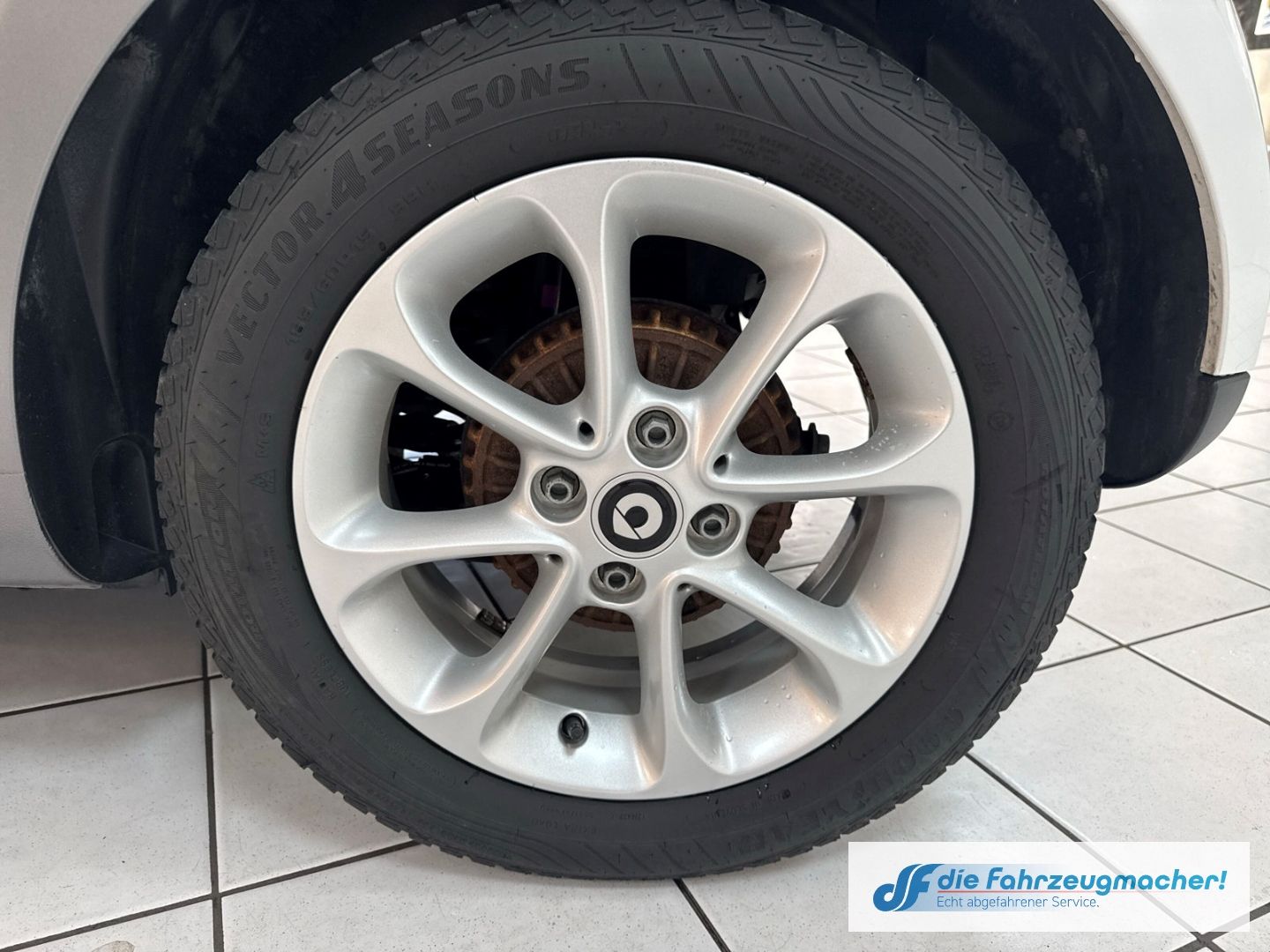 Fahrzeugabbildung Smart fortwo coupe electric drive EQ Navi Klimaautom K