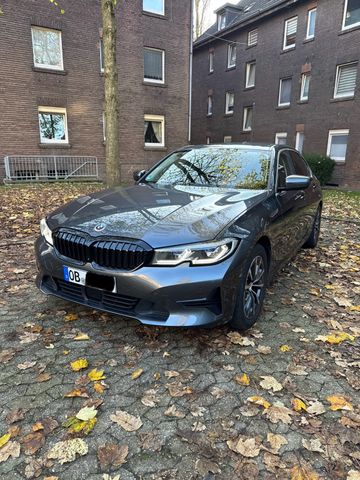 BMW 320i *Laser/DrivAssProf./ParkAssPlus/Garantie*