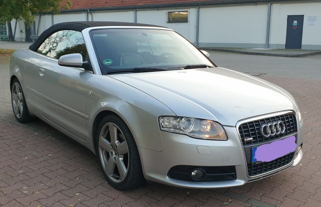 Audi A4 Cabriolet 2.0 TDI DPF multitronic S-Line