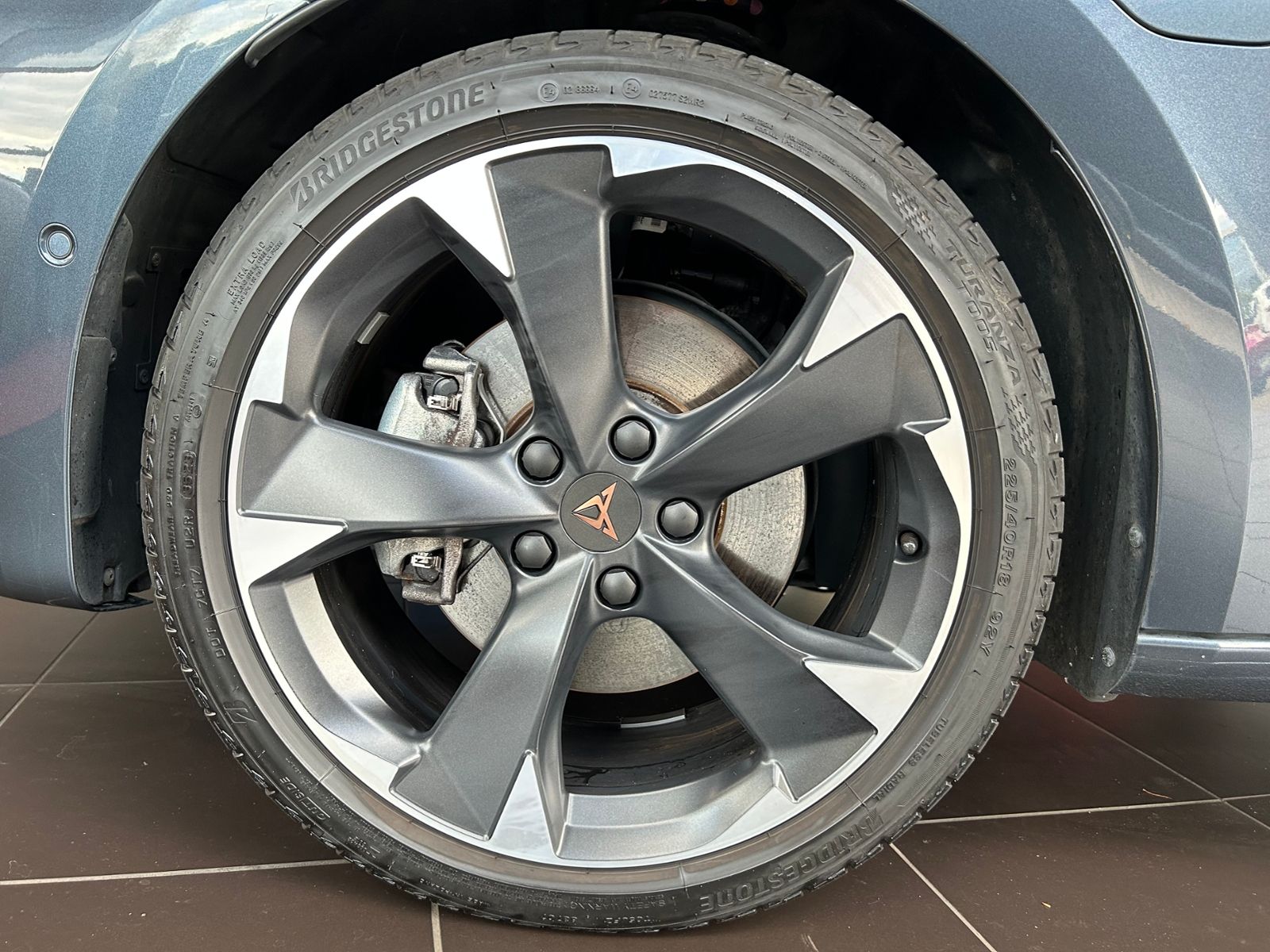 Fahrzeugabbildung CUPRA Leon Sportstourer e-Hybrid KLIMA LED NAVI SHZ