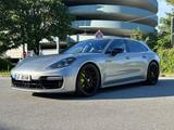 Porsche Panamera Turbo S E-H + Spor/ APPROVED 11/2026 - Porsche Panamera Turbo mit Hybrid-Antrieb (Benzin/Elektro)