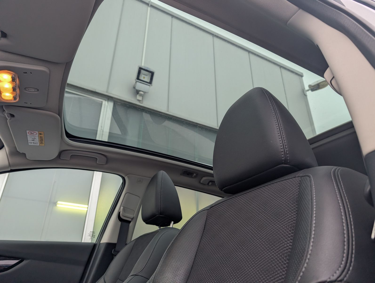 Fahrzeugabbildung Nissan Qashqai 1.6 dCi X-Tronic TEKNA AHK PANO NAVI