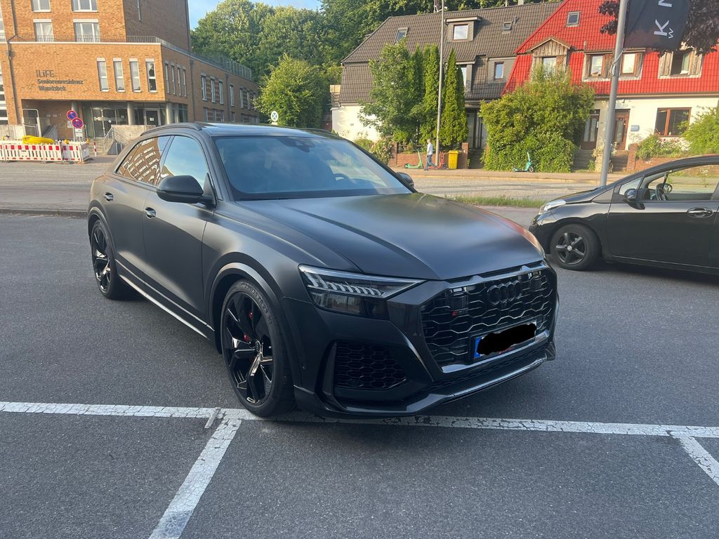 Image of Audi RSQ8