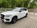 Volvo XC90 D5 AWD Geartronic R-Design R-Design - weiße Volvo XC90
