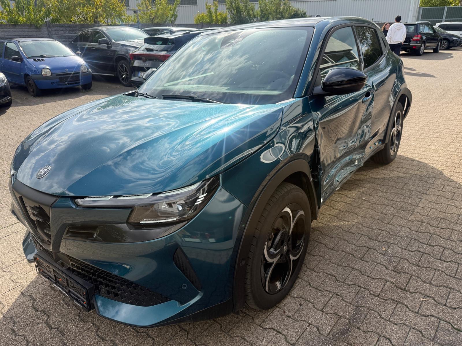 Alfa Romeo Junior Ibrida 1.2 VGT 48V-Hybrid 100 kW