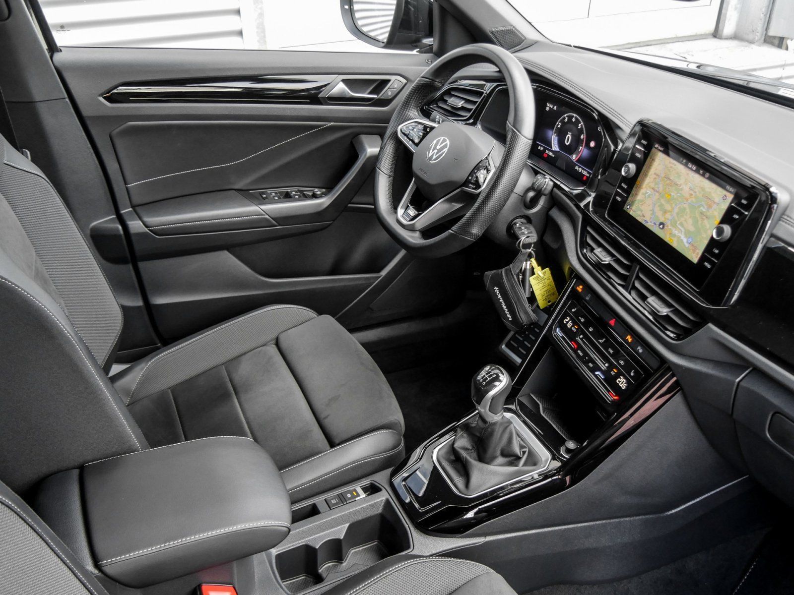 Volkswagen T-Roc 1.0 TSI R-Line BLACK STYLE ERGO ACTIVE MAS foto 3