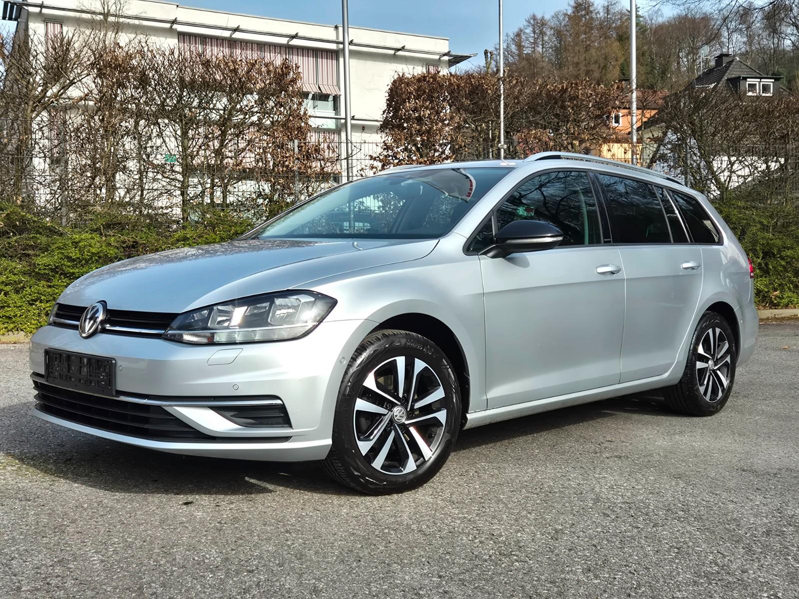 Volkswagen Golf 1.6 TDI SCR IQ.DRIVE Variant Standhzg