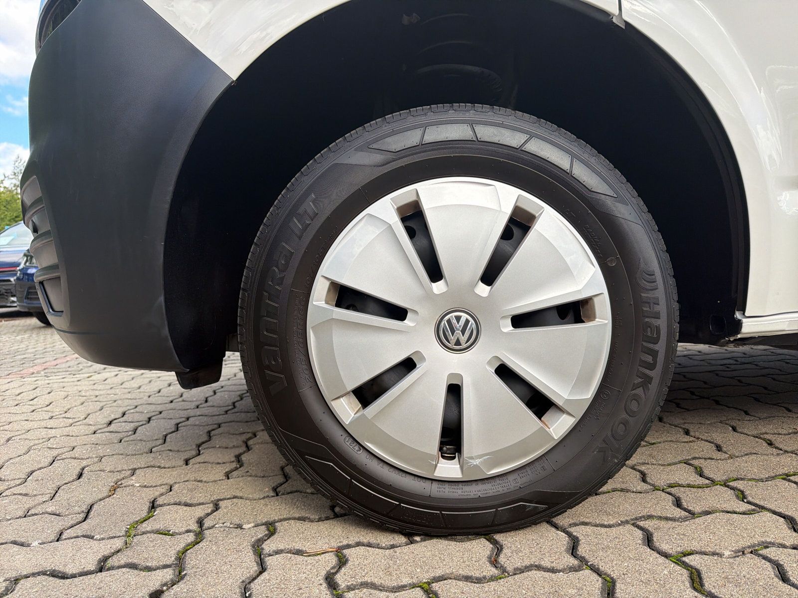T6.1 Transporter Kasten TDi Klima LED AZV