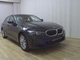 BMW 320dA Curved LC Prof. HuD Navi LED Shz PDC - BMW 320 Gebrauchtwagen in Bremen