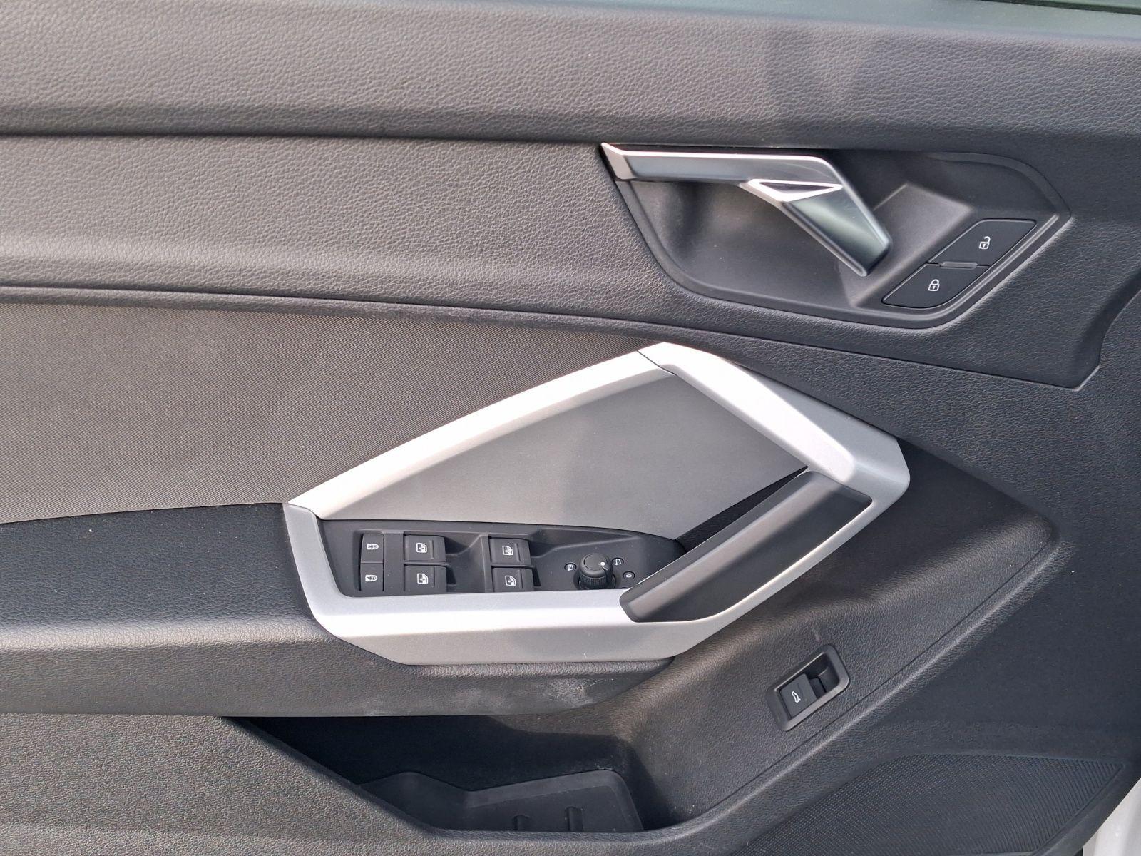 Audi Q3 35 TDI ADVANCED AHK LED PDC KAMERA, миниатюра 8