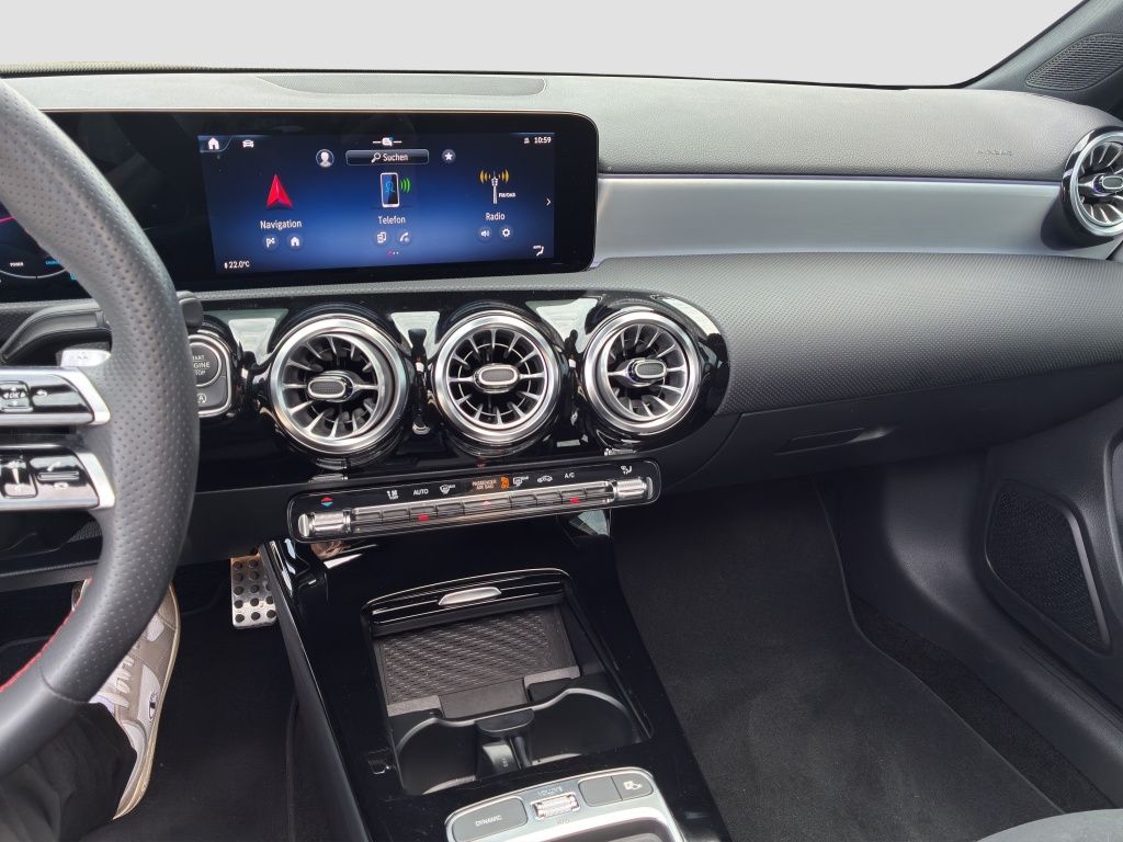 Fahrzeugabbildung Mercedes-Benz A 180 Kompaktlimousine AMG*PANO-SD*LED*DAB*K-GO*