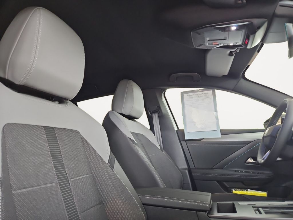 Fahrzeugabbildung Opel Astra Hybrid 107 kW Ultimate (L)