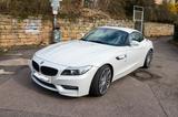 BMW Z4 sDrive 35 is  - BMW Z4 mit Benzin-Antrieb: Weiß, Cabrio