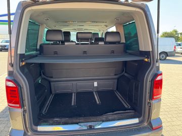 Volkswagen T6 Multivan - 12