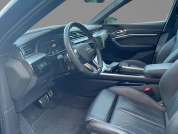صورة 6 لـ 2023 AUDI Q8 E-TRON