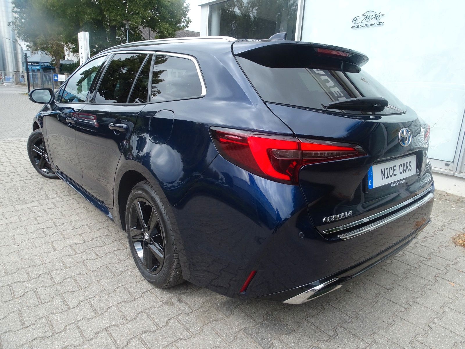 Toyota Corolla Touring Sports Hybrid Teamplayer imagem 3