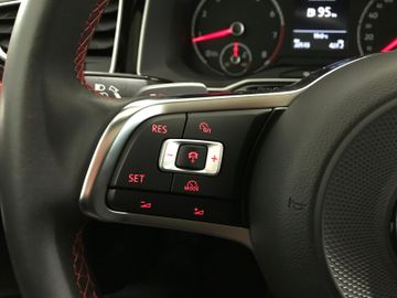 Volkswagen Polo GTI DSG LED KAM NAV ACC PANO