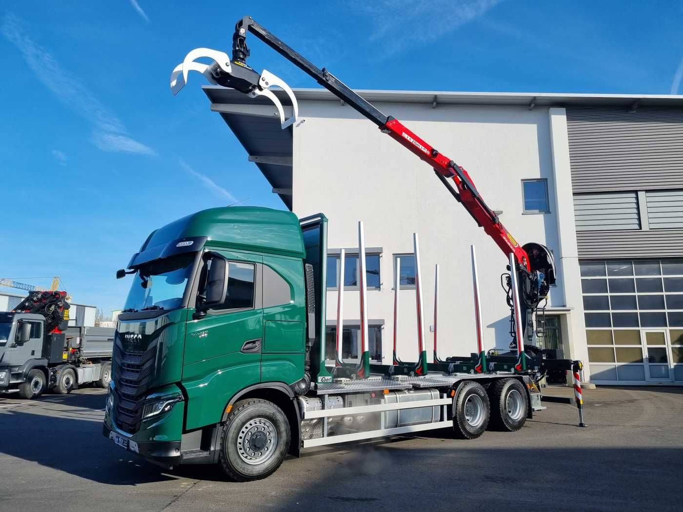Fahrzeugabbildung Iveco X-Way AS300X57 Z/P HR ON+ 6x4 (6x6 Hi Traction)