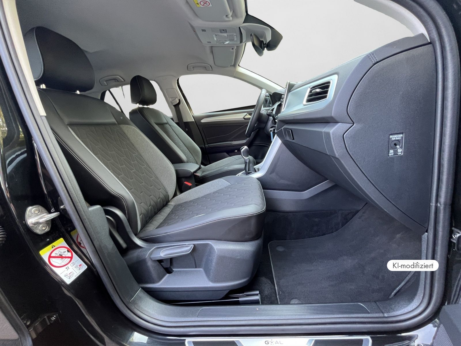 Volkswagen T-Roc - Bild 5