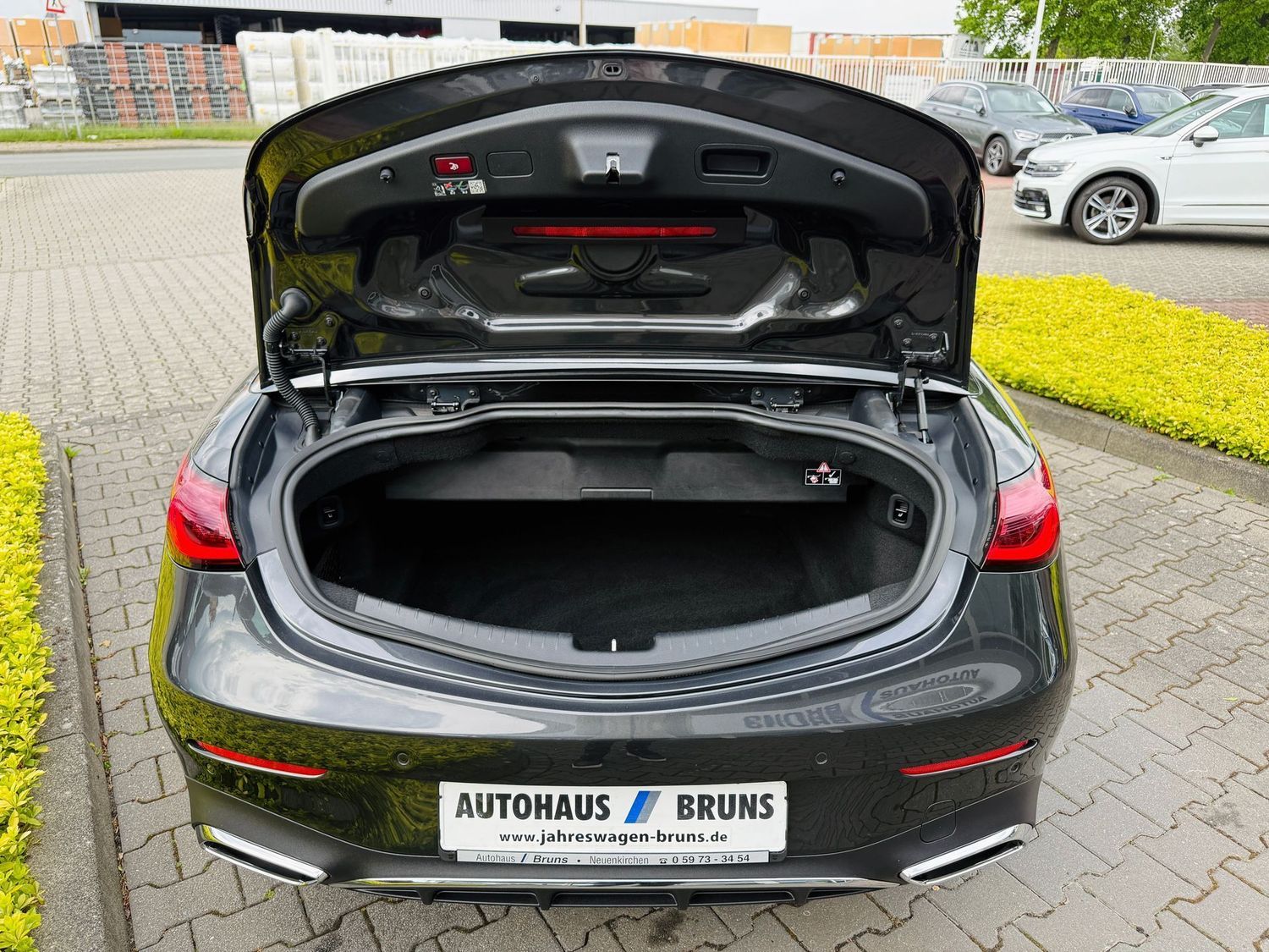 Fahrzeugabbildung Mercedes-Benz CLE 180 CABRIO, AMG, LED, PTS, RFK, Tot, Keyles