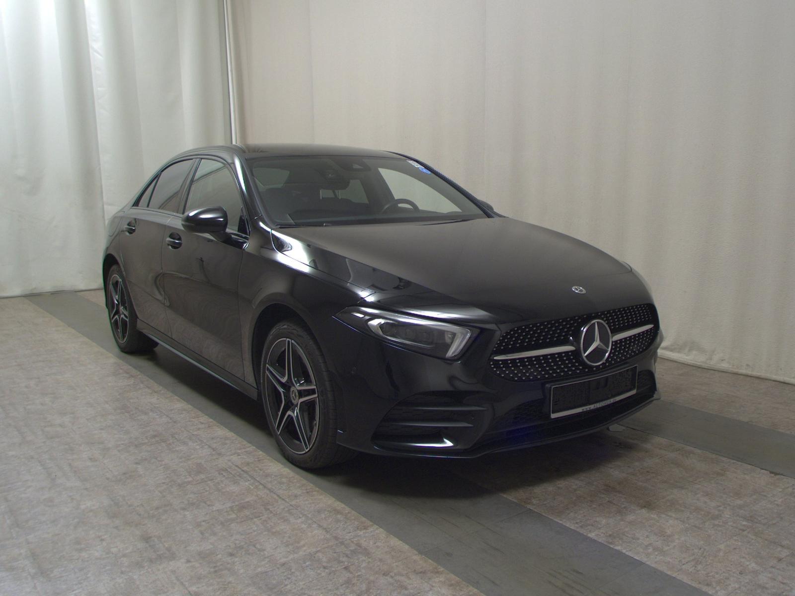 Mercedes-Benz A 250 e AMG Line T-Leder Navi LED