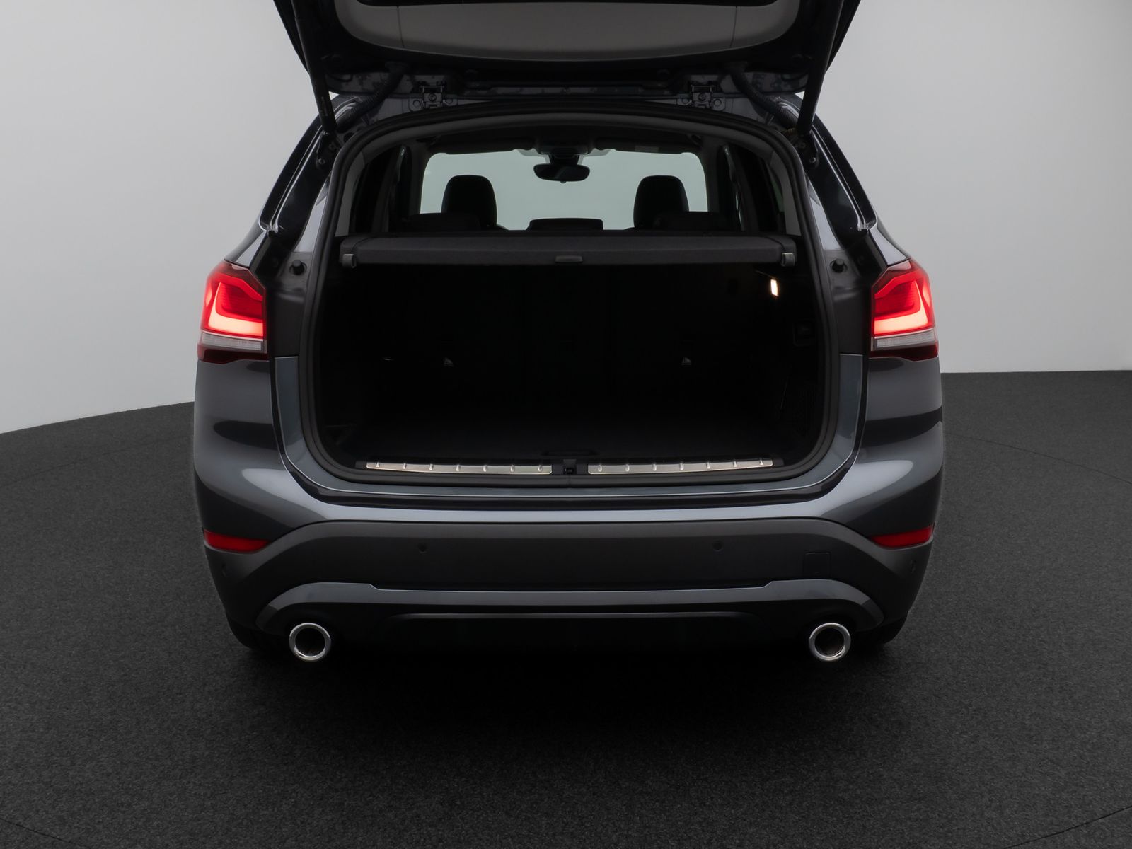 Fahrzeugabbildung BMW X1 xD18d SportLine Kamera DAB HiFi Komfort Alarm